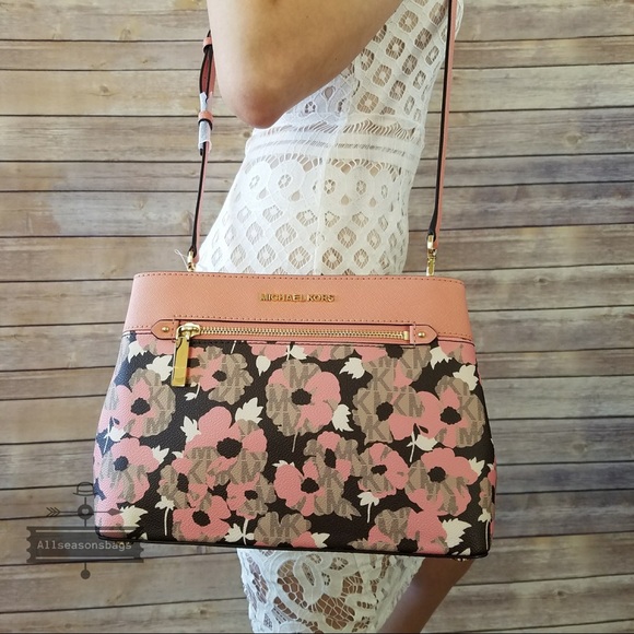 🔽 NWT Michael KORS XS peach Hailee Satchel - Picture 2 of 8